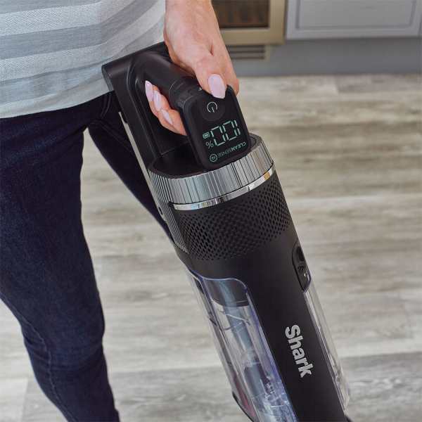 Shark Stratos Anti Hair Wrap Plus Pet Pro Cordless Vacuum [Double Battery] IZ420UKT